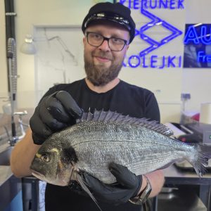 Dorada świeża patroszona ASC Cromaris